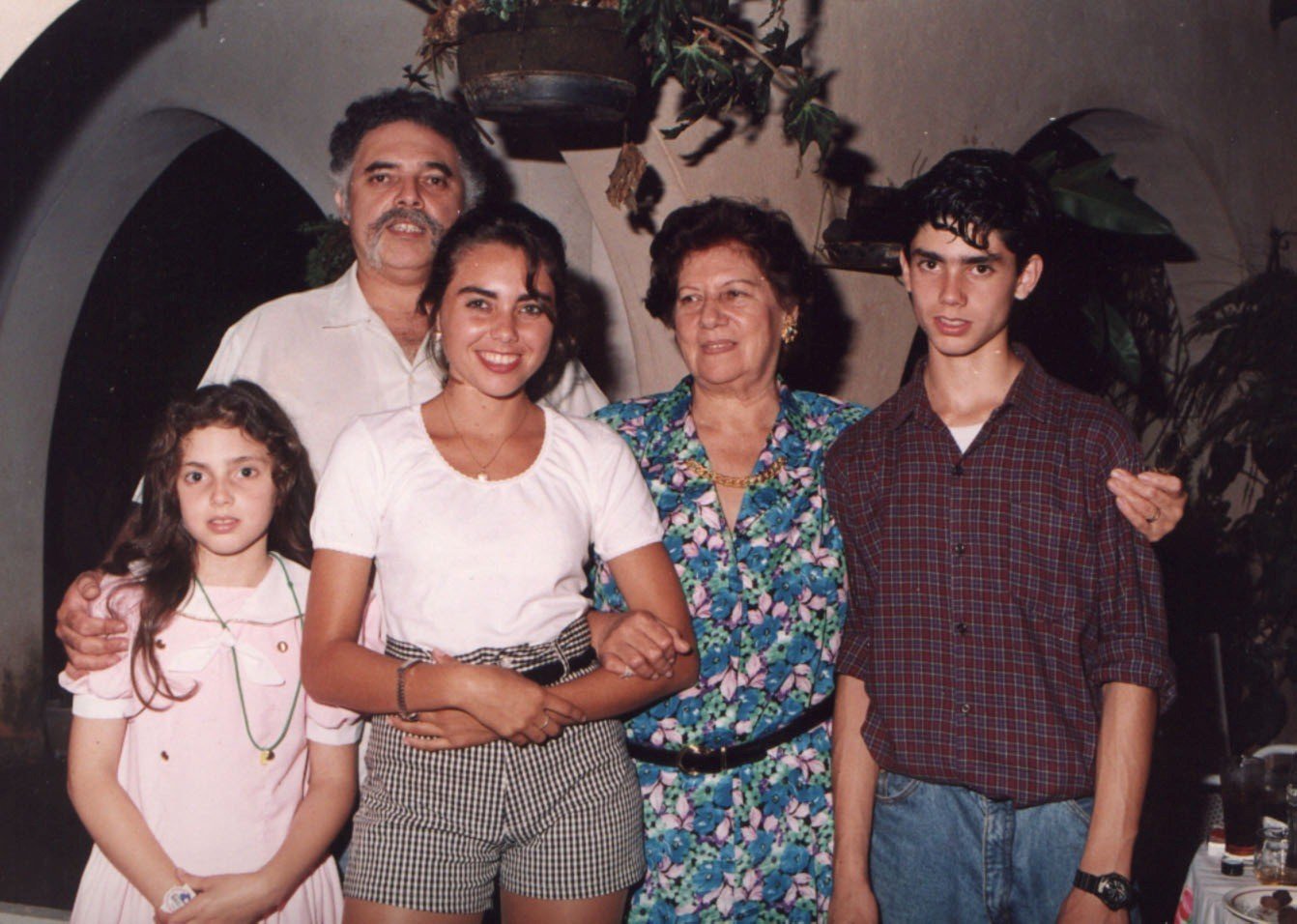 Familia